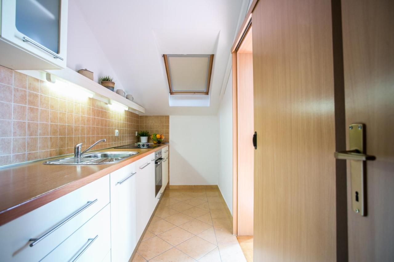 Apartments Bili Trogir Luaran gambar