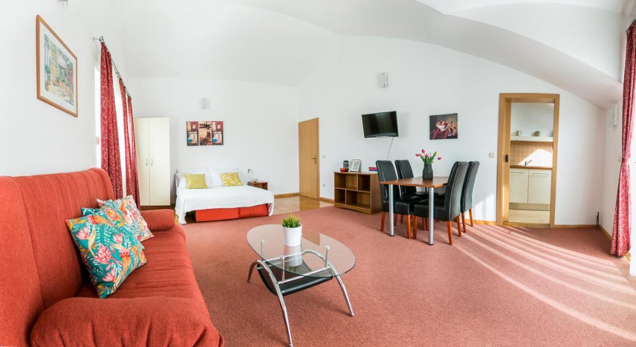 Apartments Bili Trogir Luaran gambar