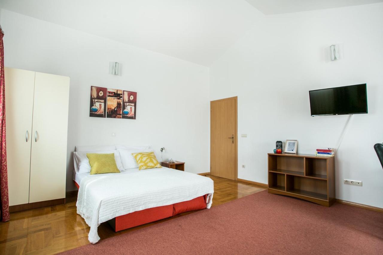 Apartments Bili Trogir Luaran gambar
