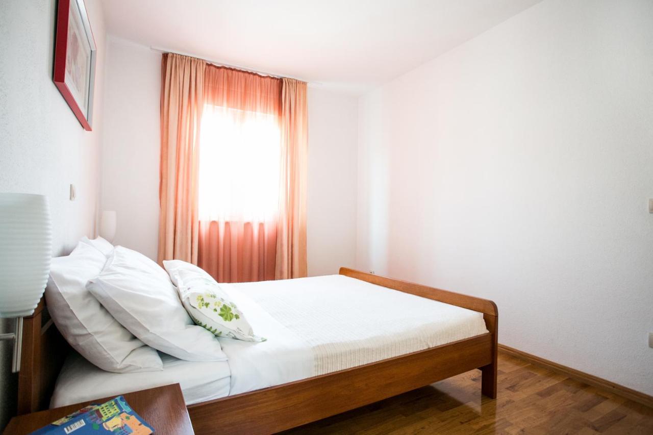 Apartments Bili Trogir Luaran gambar